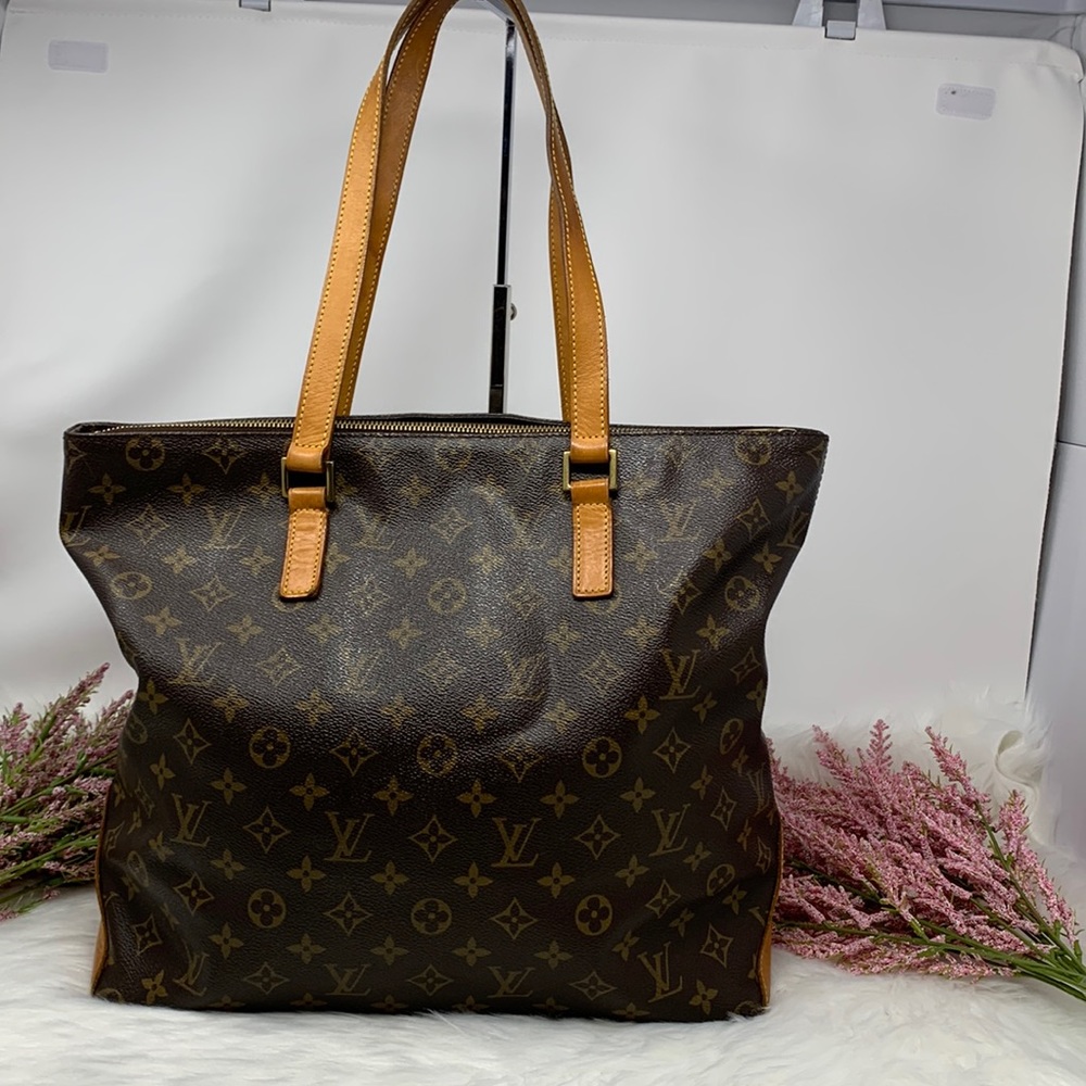 047 Authentic Louis Vuitton Brown Cabaz Mezzo Mono Datecode: TH0013
